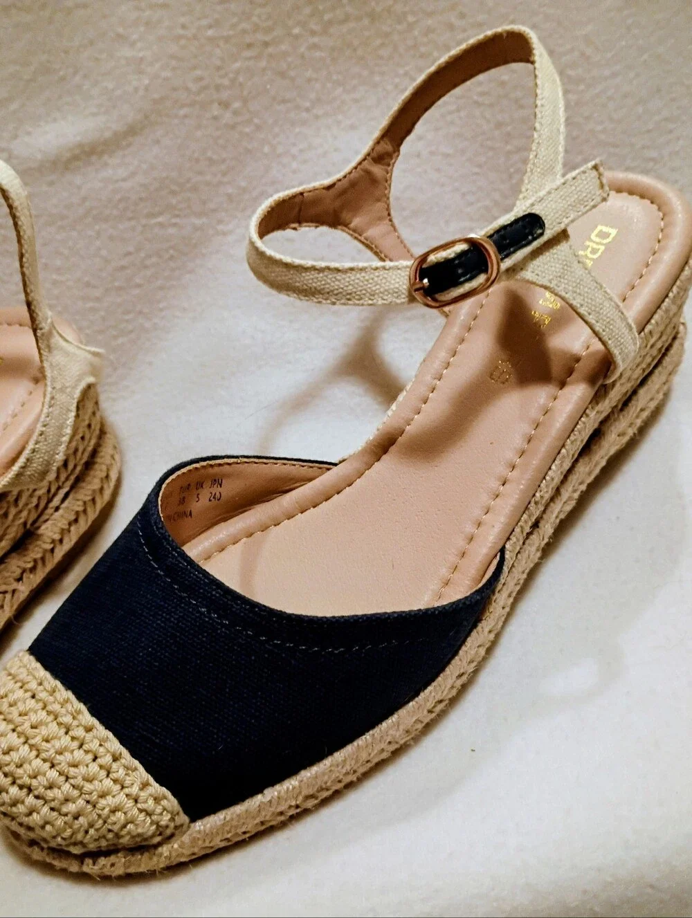Dream Pairs Navy and Natural Espadrille Wedge Slingbacks Sz 7